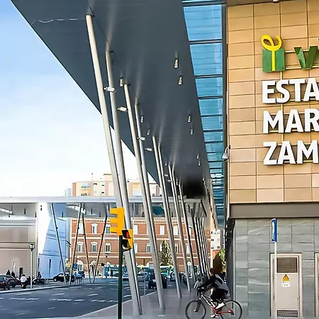 Estudio Debora Vialia A Pasos De La Estacion Apartment Malaga