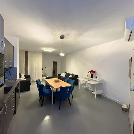 Apartment Estudio Debora Vialia A Pasos De La Estacion